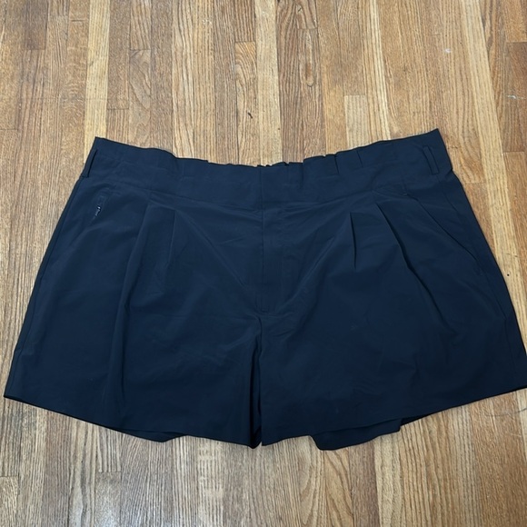Athleta Skyline II Shorts - Picture 1 of 3